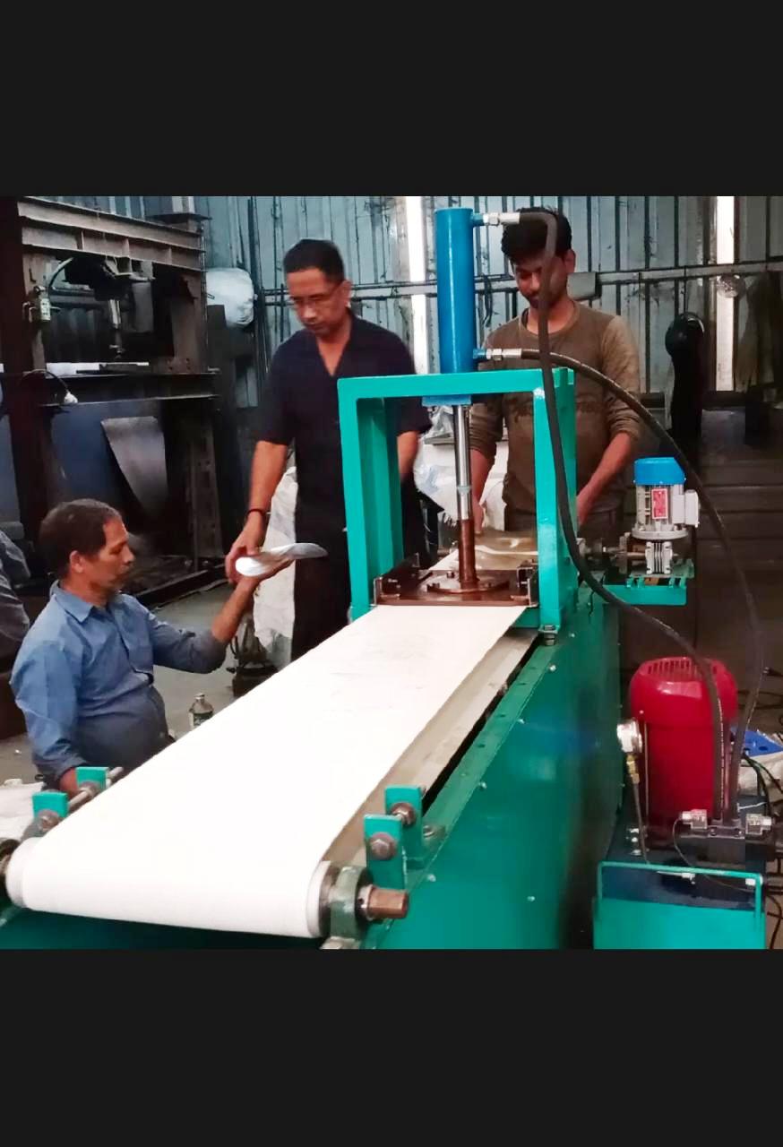 Papad Press Conveyor Machine